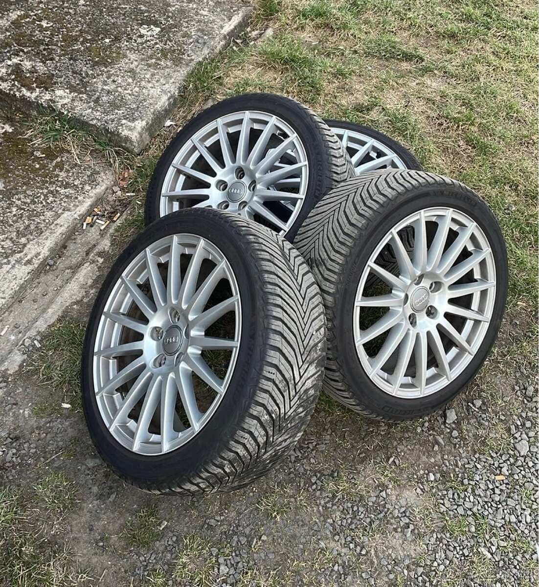 OEM Audi DTM alu – 18” | Michelin CrossClimate 2 | Top stav