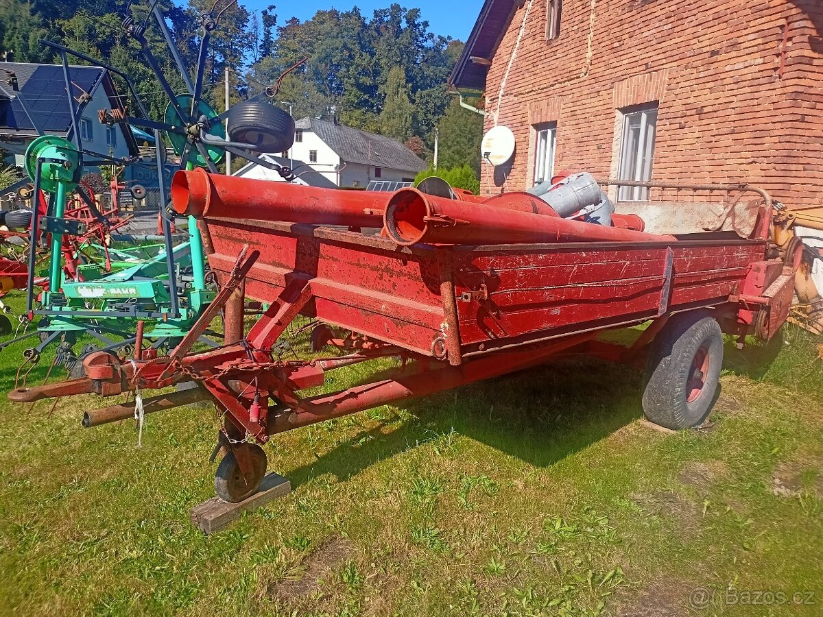 Rozmetadlo hnoje 3 t