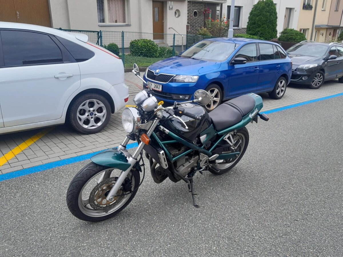 Suzuki Bandit 400