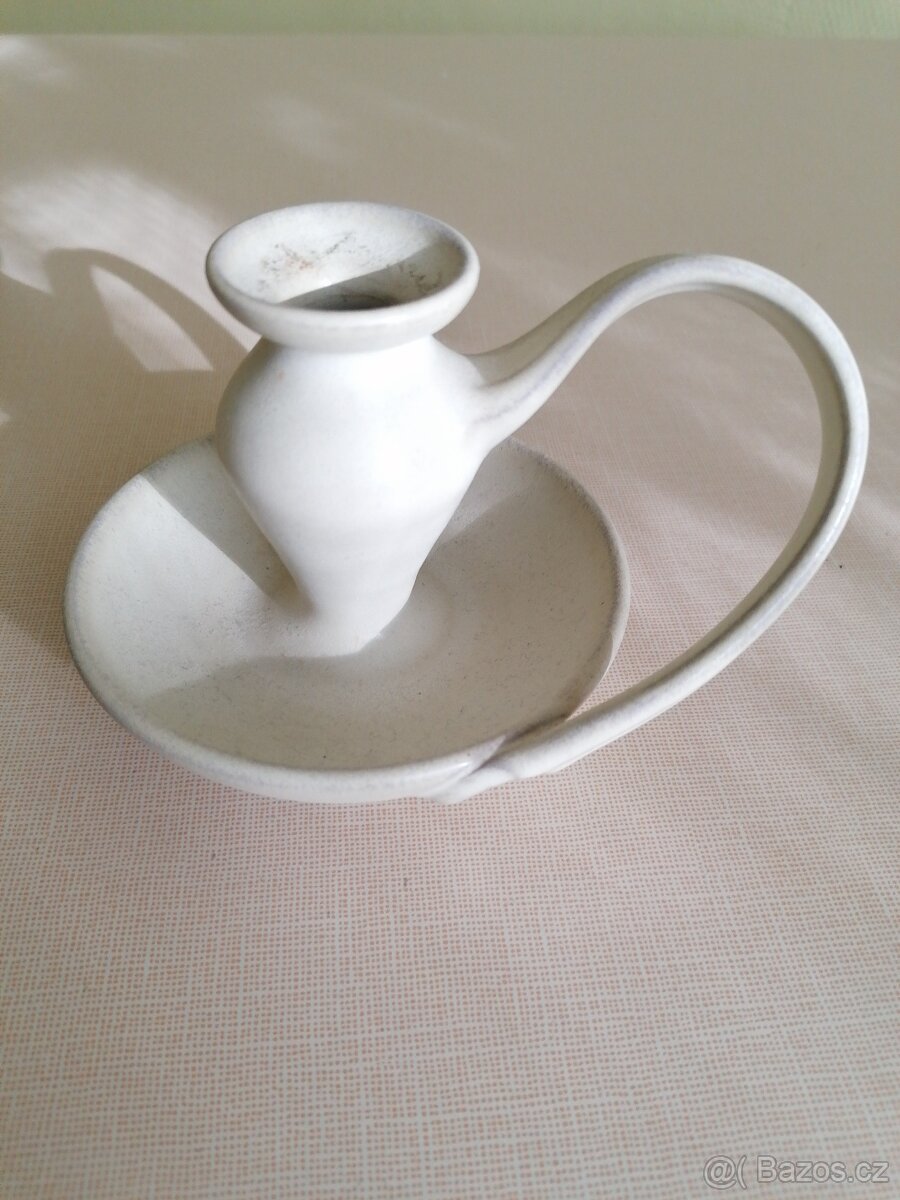 KERAMIKA VÁZIČKA RUČNÍ PRÁCE 50KČ