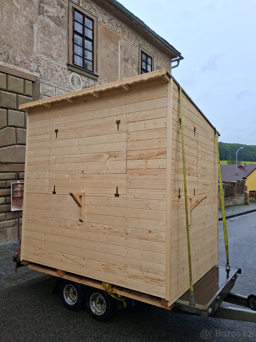 Dřevěný prodejní stánek