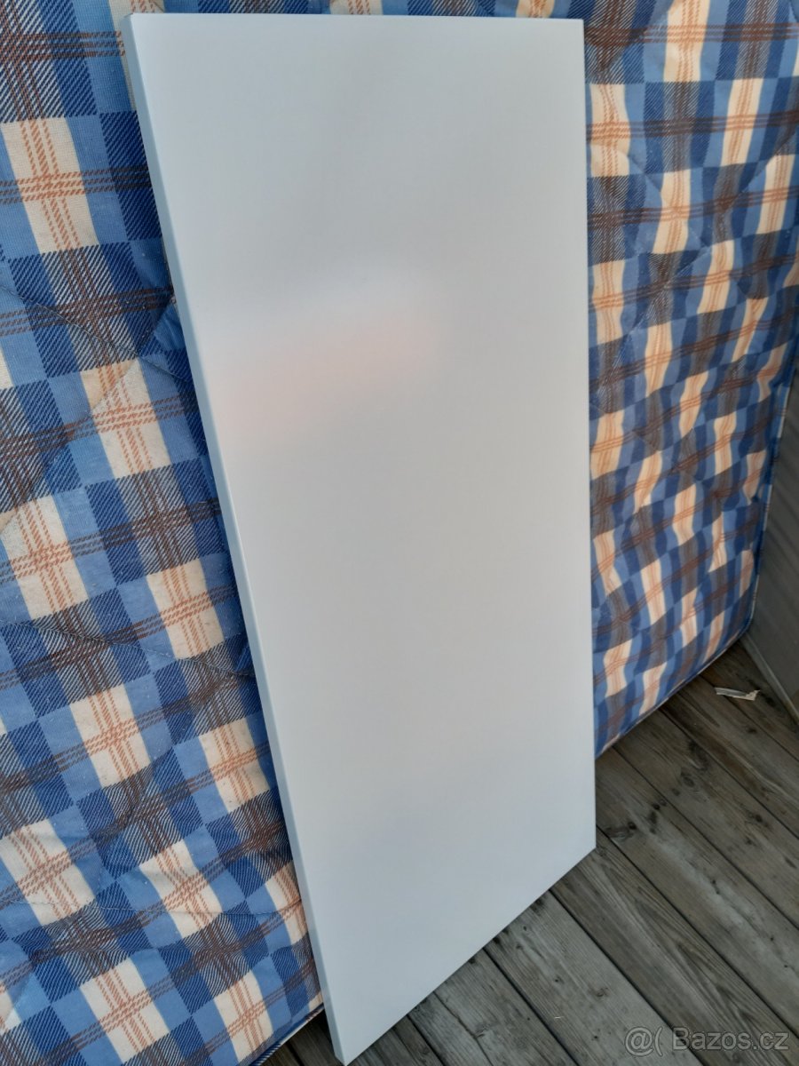 Plechové vyztužené police nové