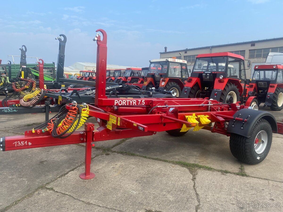 Traktorový nosič kontejnerů Portýr 7.5 - skladem