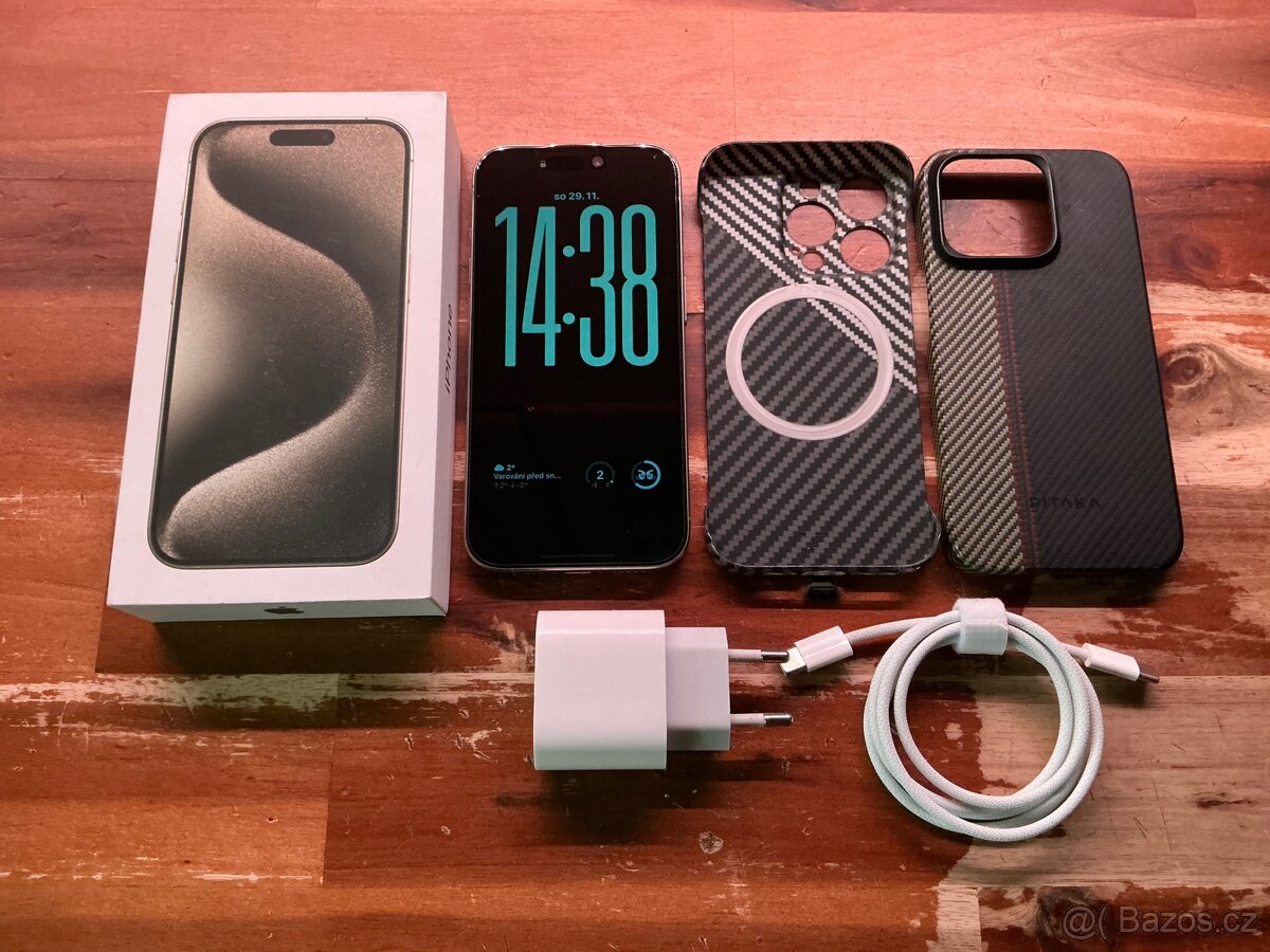 Apple iPhone 15 Pro 128 GB – Titan – TOP STAV, Baterie 92%