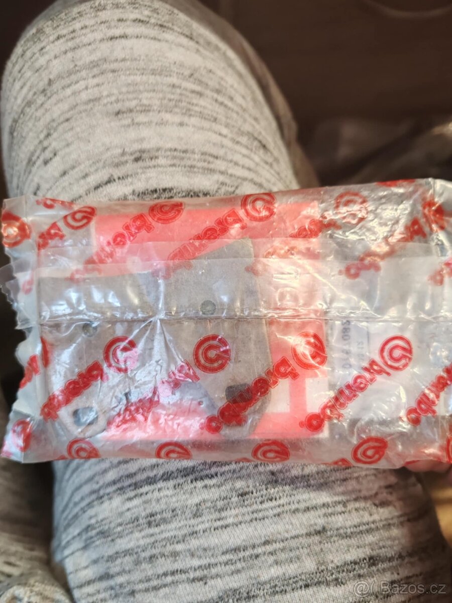 Přední brzdové destičky Brembo Husqvarna NUDA