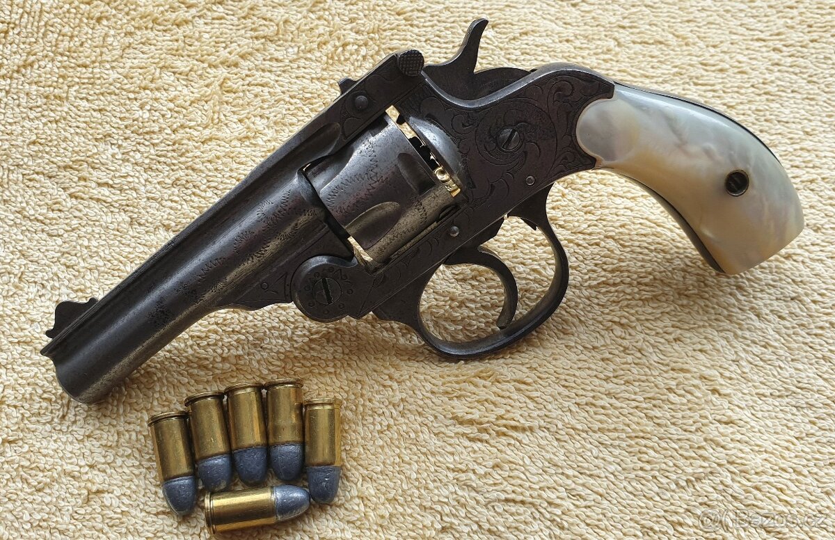 Historický revolver Eastern Arms cal.32CF DA 1886 Rytý