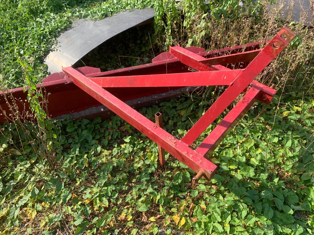 Pluh radlice na sníh