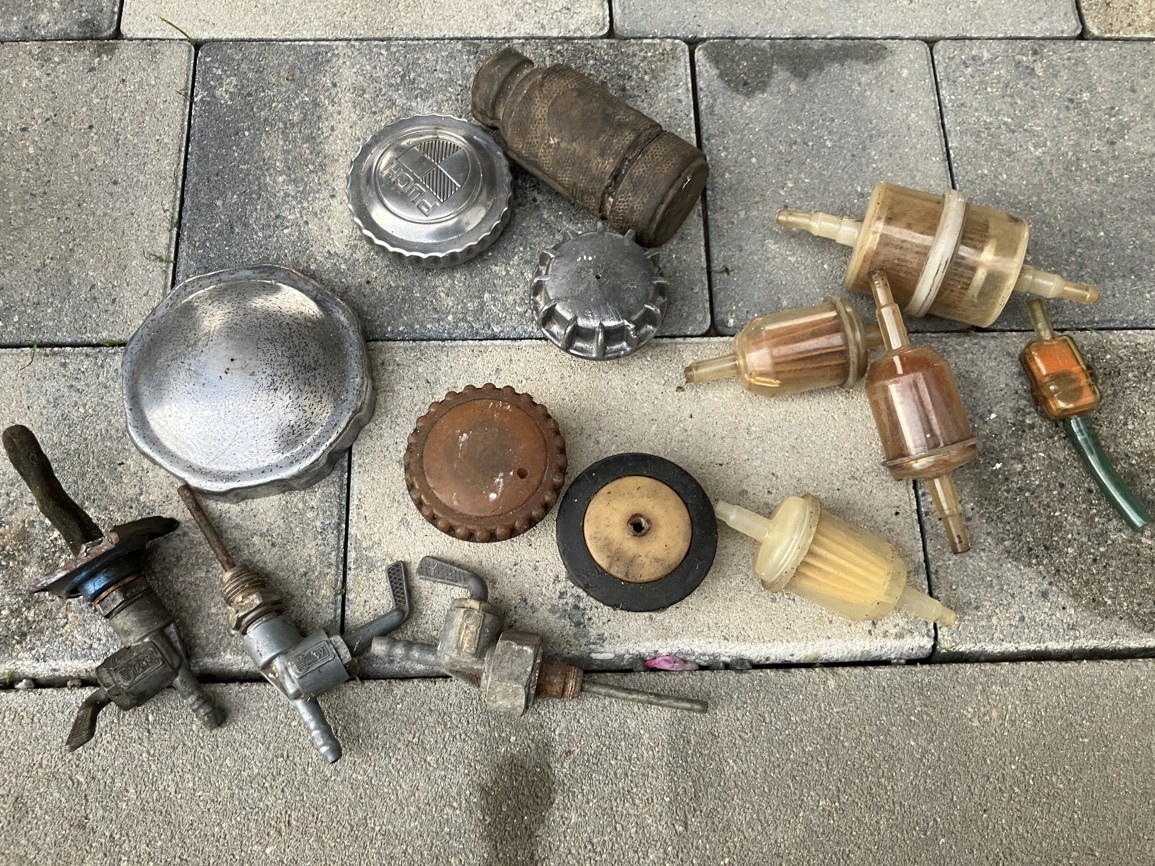 drobnosti k nádržím