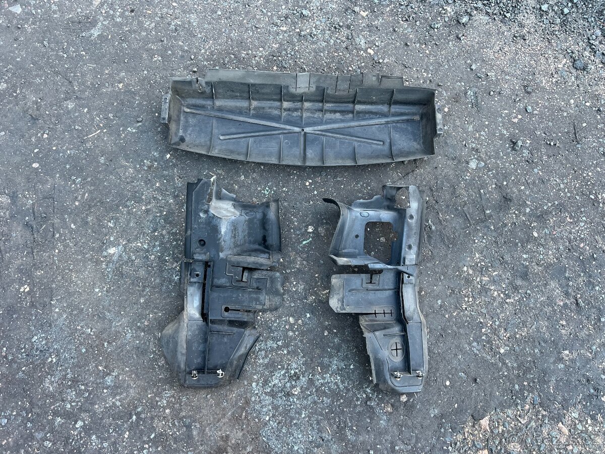 BMW E36 vanička + boční deflektory