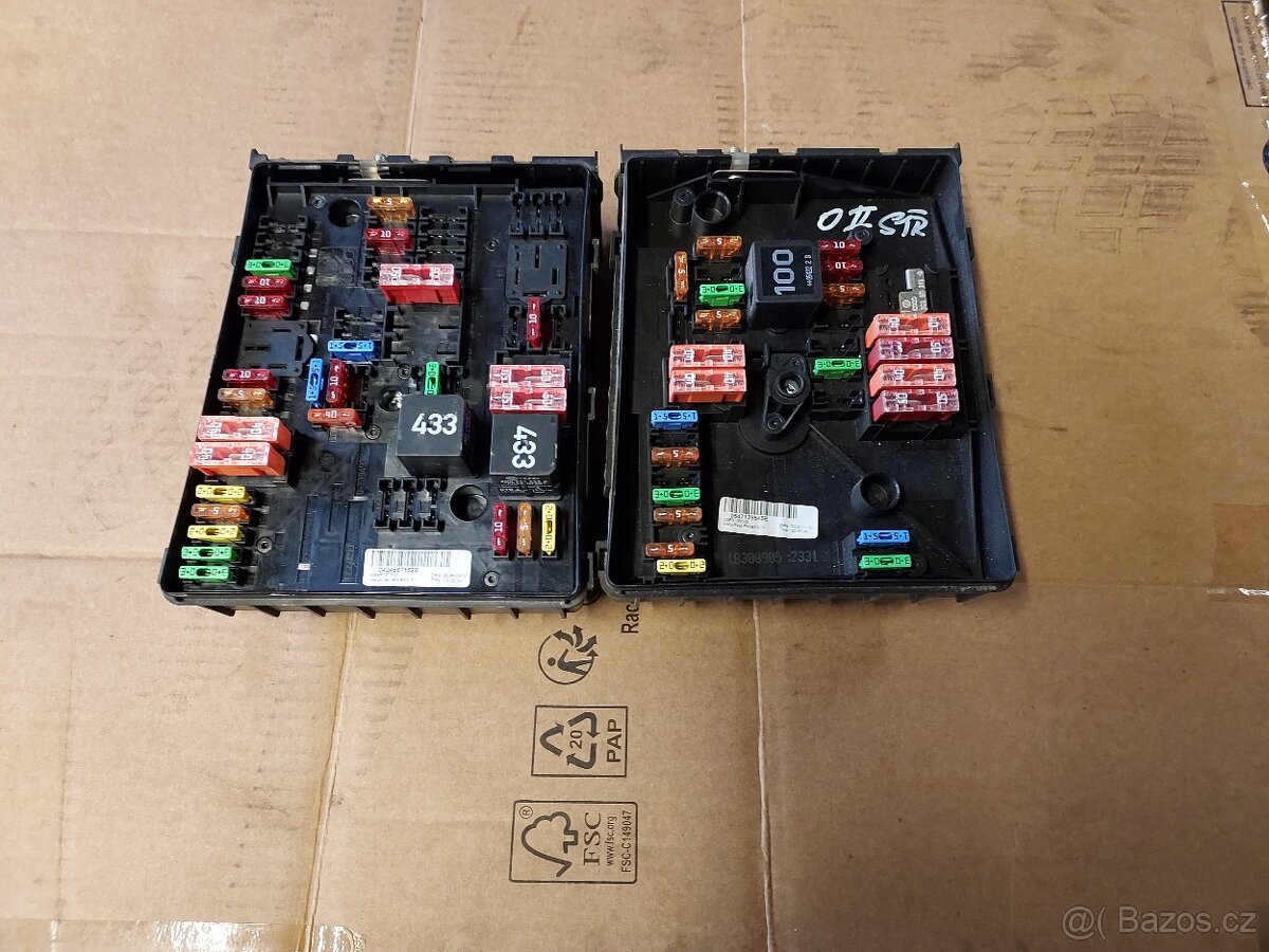 pojistkový blok 1K0 937 124K - 125