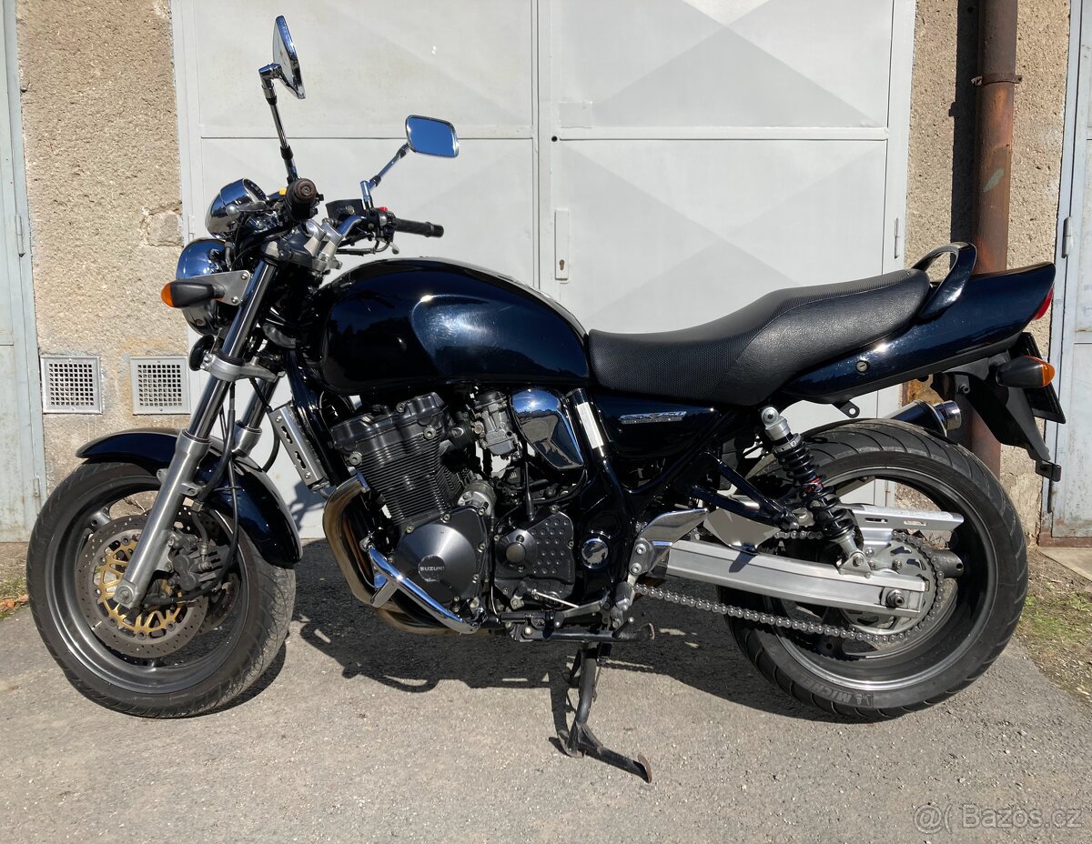 Suzuki GSX 750 Inazuma