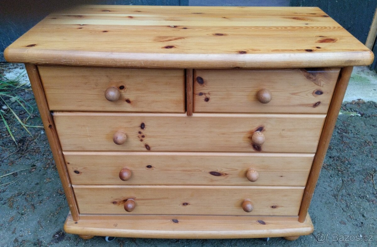 Komoda se šuplaty