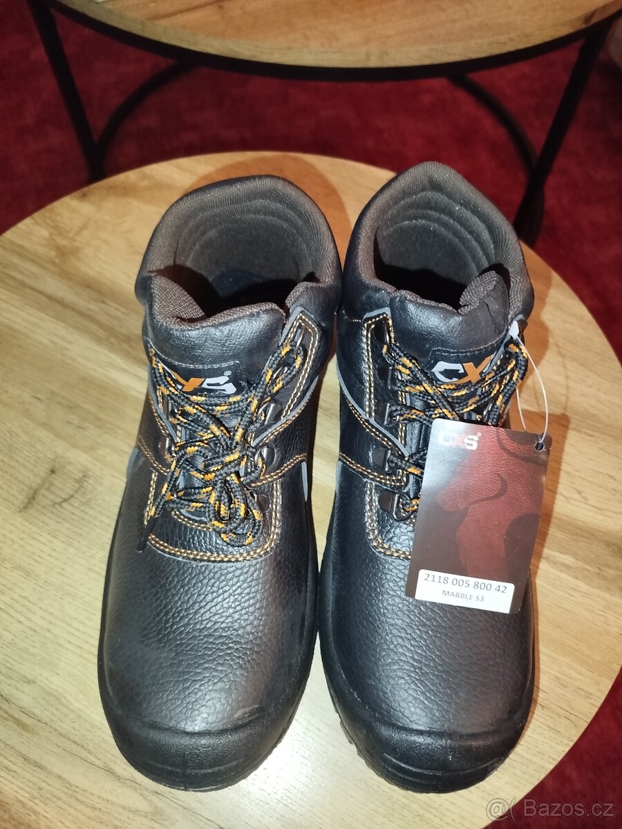 Pracovní obuv 42