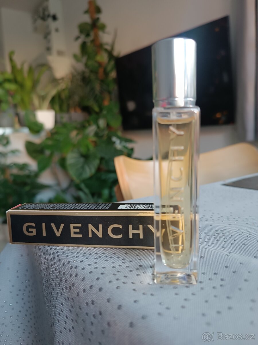 Givenchy L'interdit