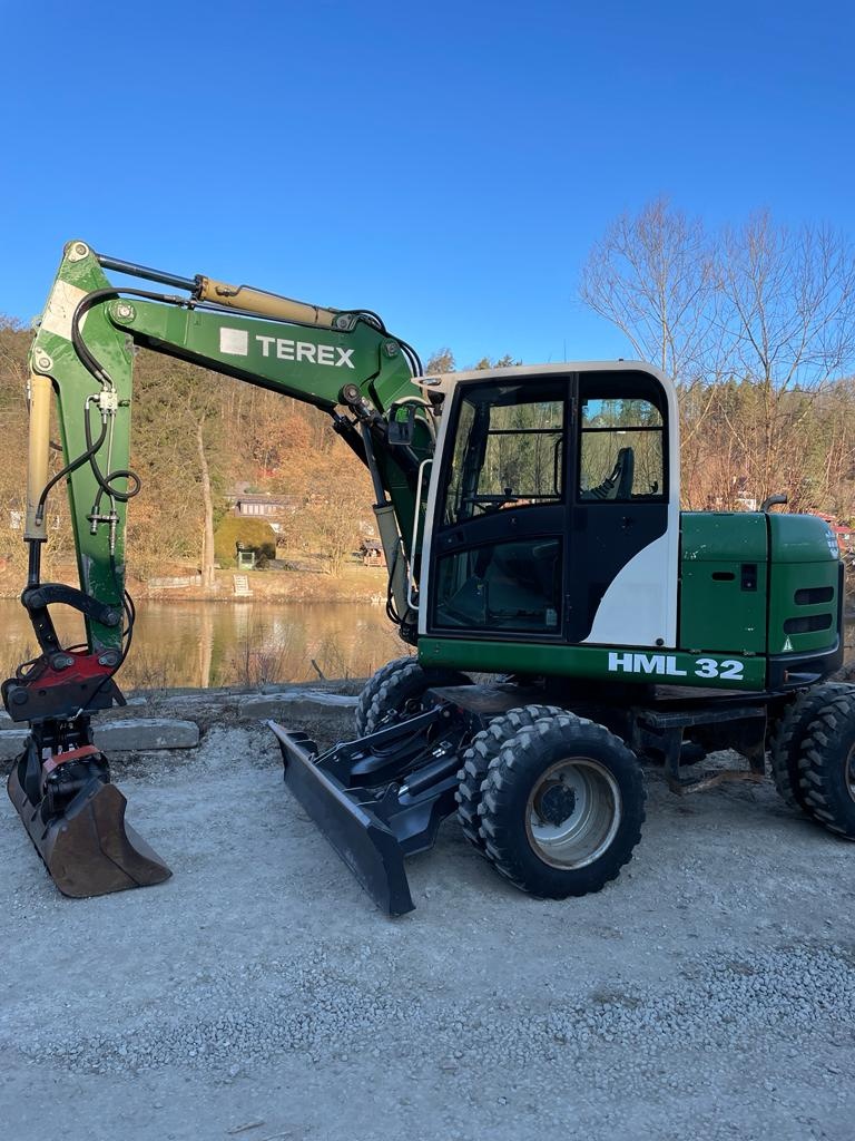 Terex HML 32 kolový bagr