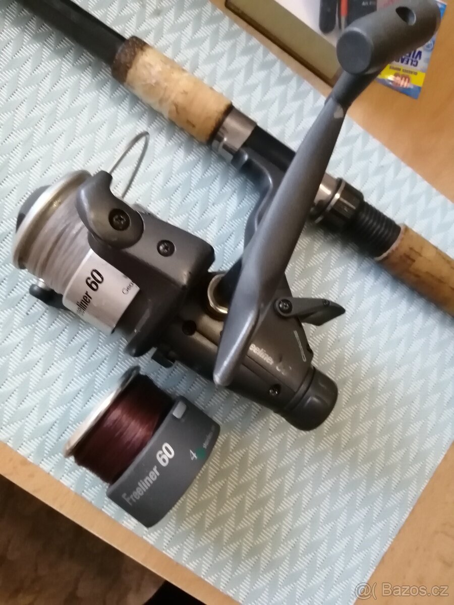 Naviják s baitrunnerem SPRO Freeliner 60