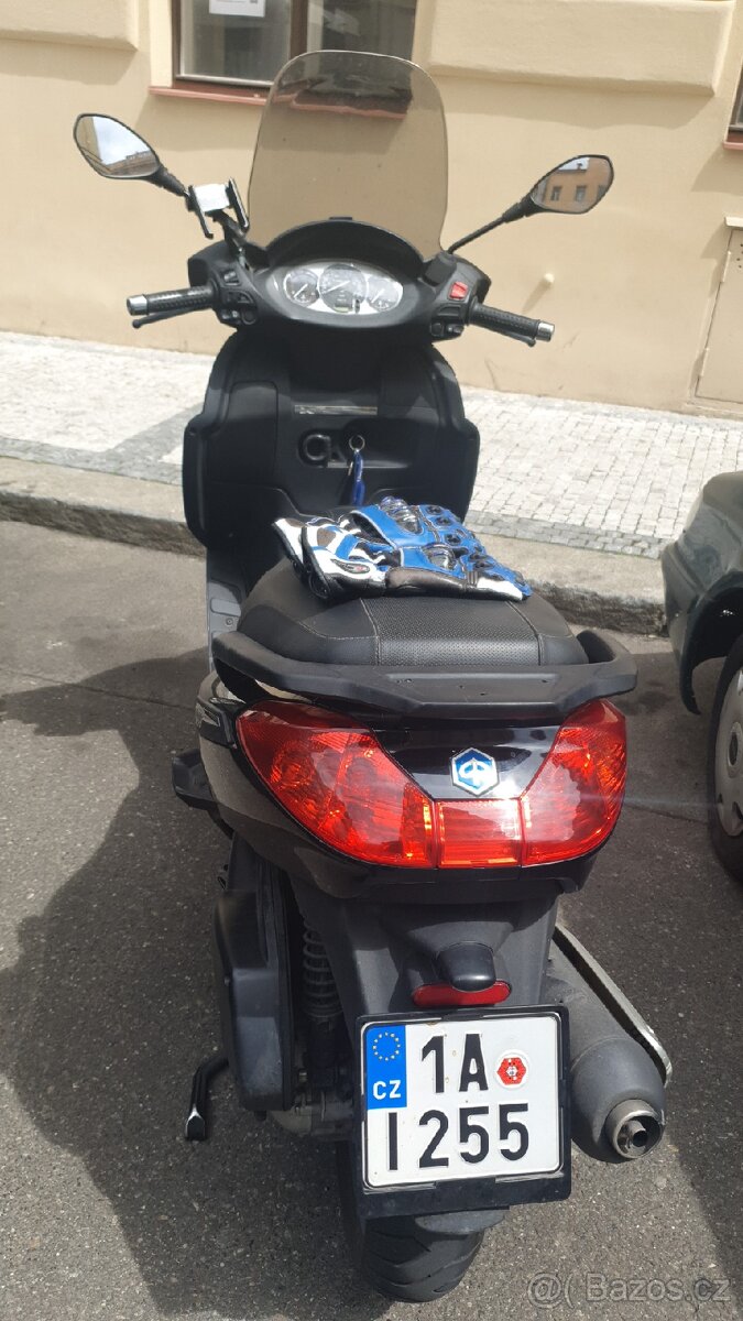 Prodám Piaggio X7 250 i