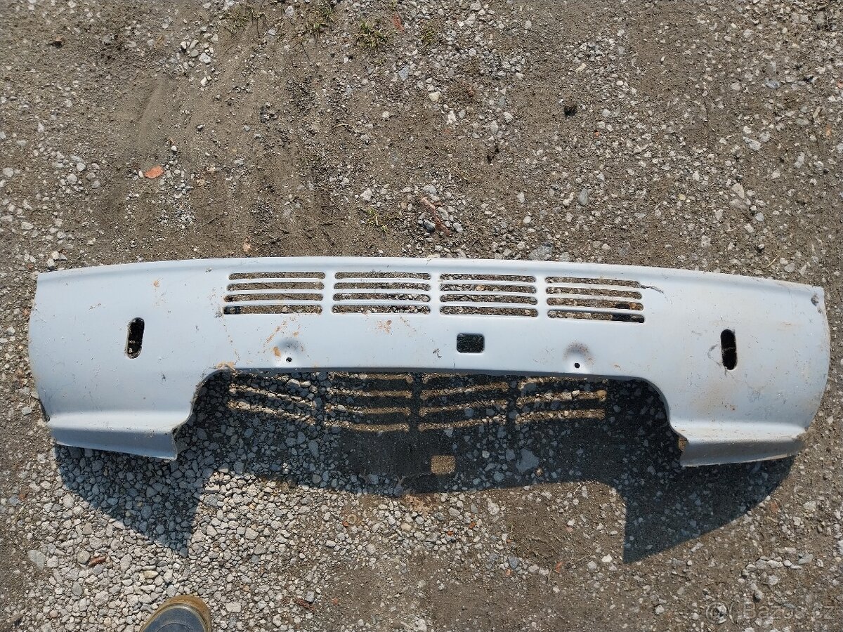 Škoda 105 120 přední čelo