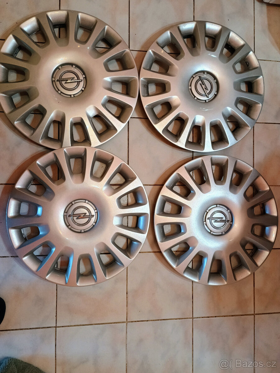 Poklice Opel Corsa 14" original