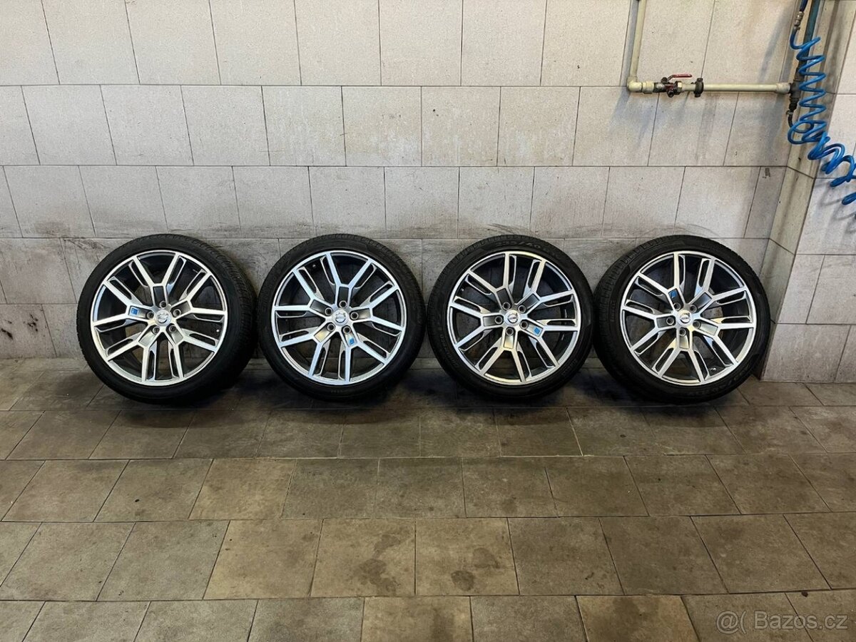 Volvo V60, S60 sada alu kol "polestar" 235/40R19