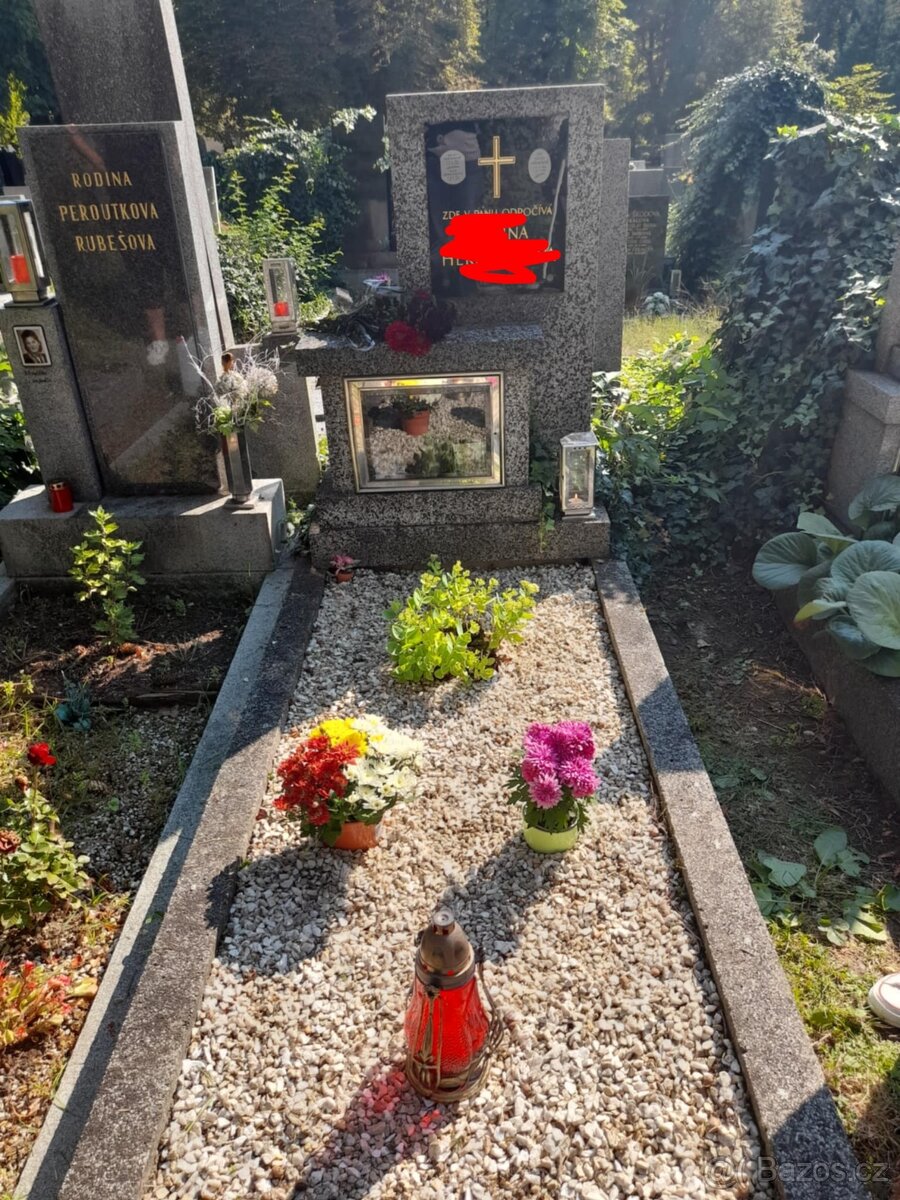 Přenechám pronájem hrobového místa