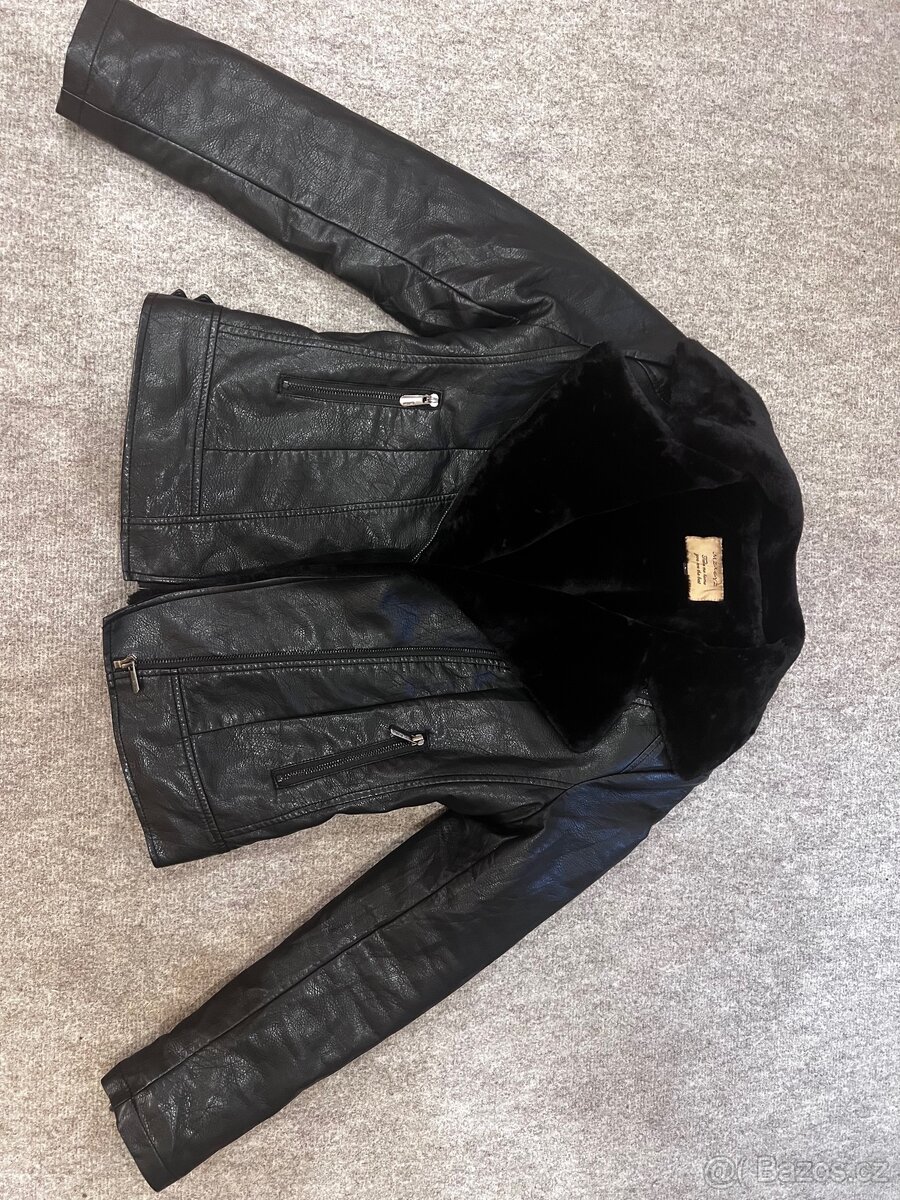 Dámský krátký kabát z ovčí kůže