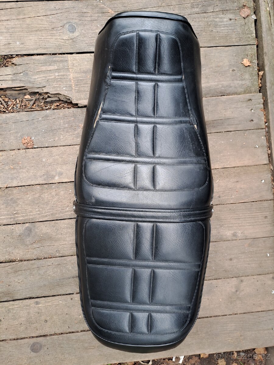 Originálni sedacka Honda CB 750K (PC-01)