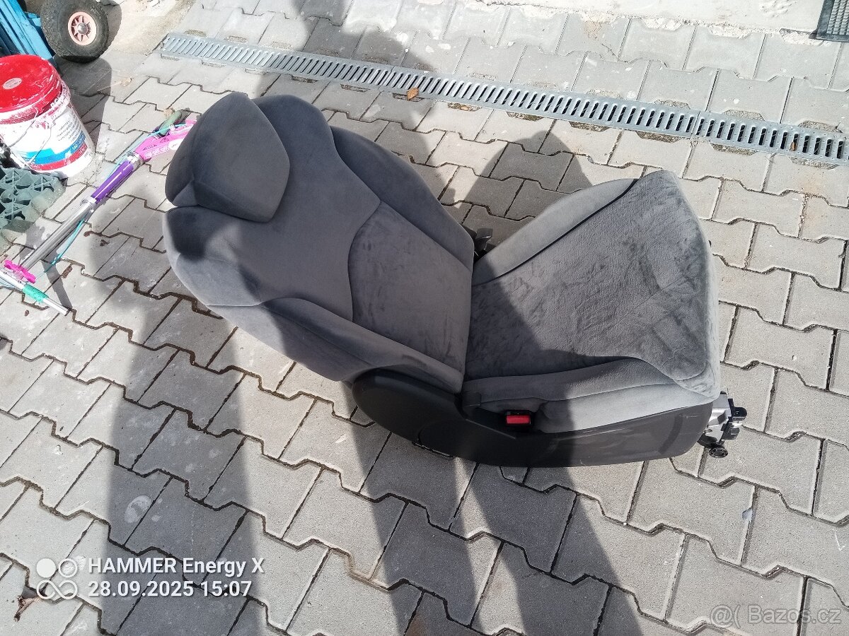 Zadní sedačka Citroen C8