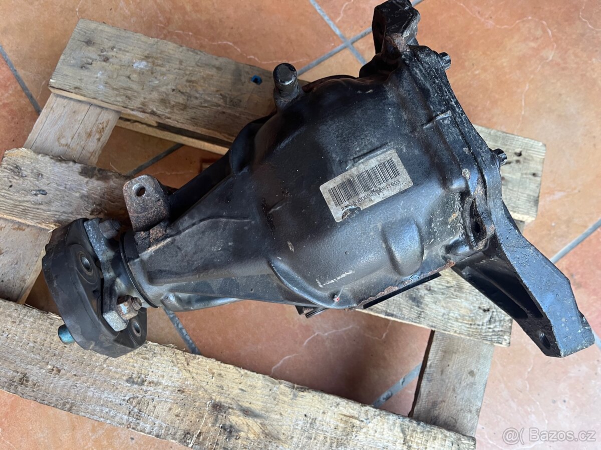 Mercedes Benz GLK 250cdi zadní diferenciál