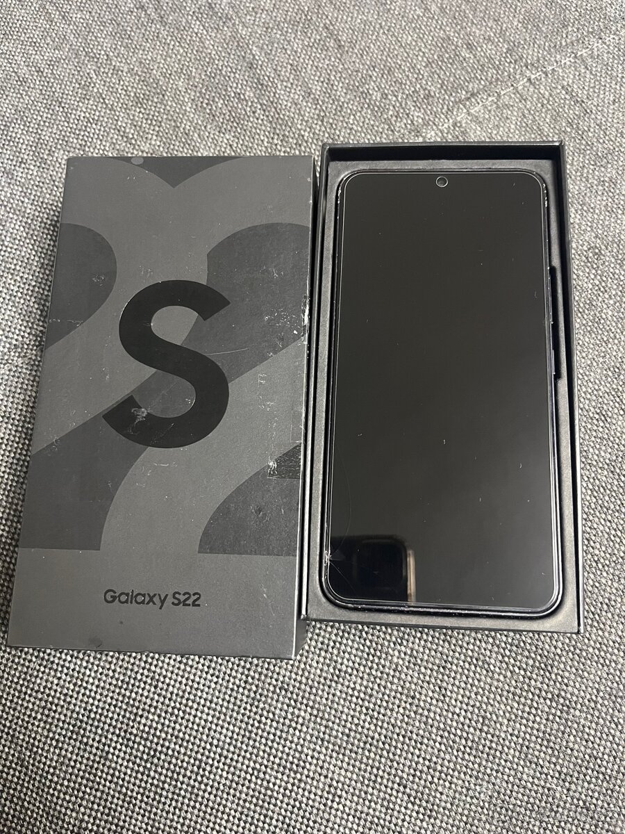 Samsung Galaxy S22 v záruce