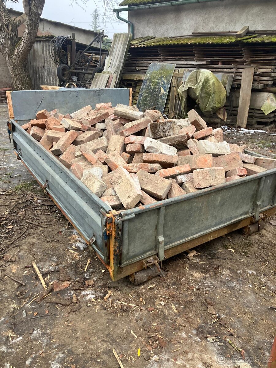 ZDARMA stavební suť