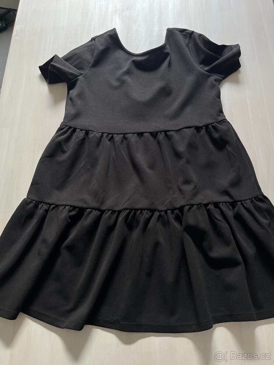 Černé mini sinsay šaty vel M