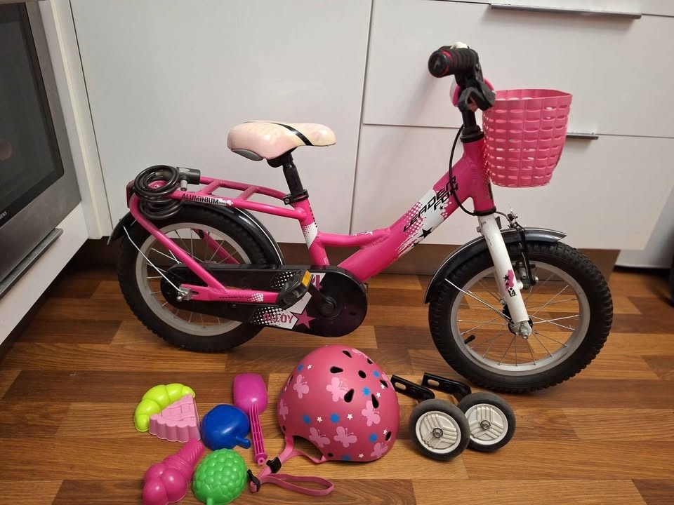 Dětské kolo vel.14 + helma a kolečka