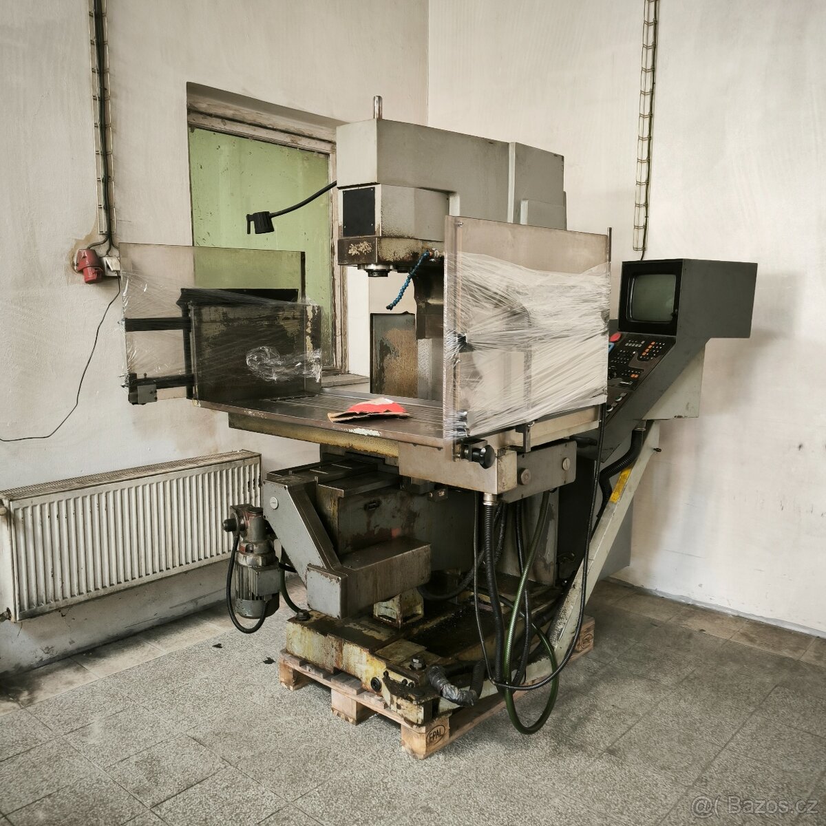 Frézka TOS FV30 CNC