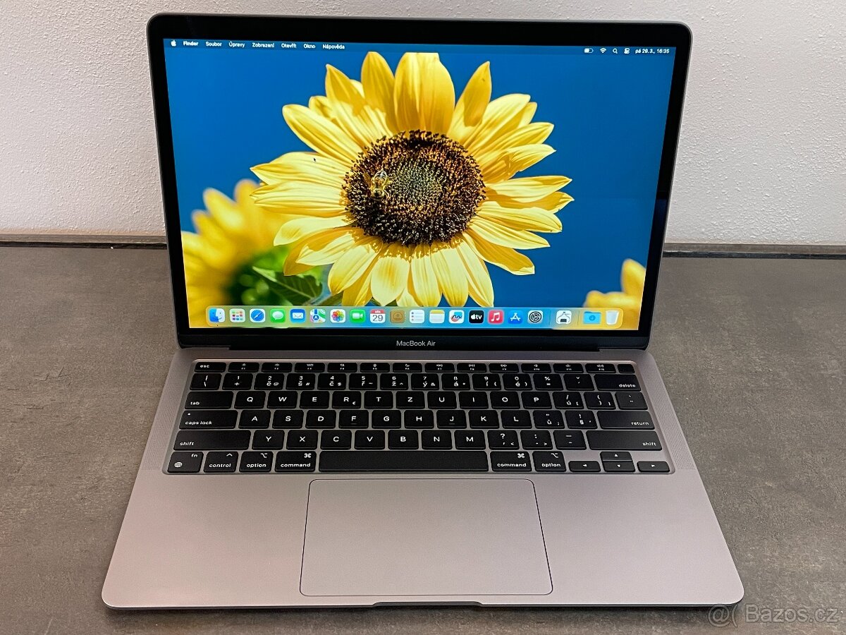 MacBook Air 13" 2020 M1 128GB / 8GB / SG