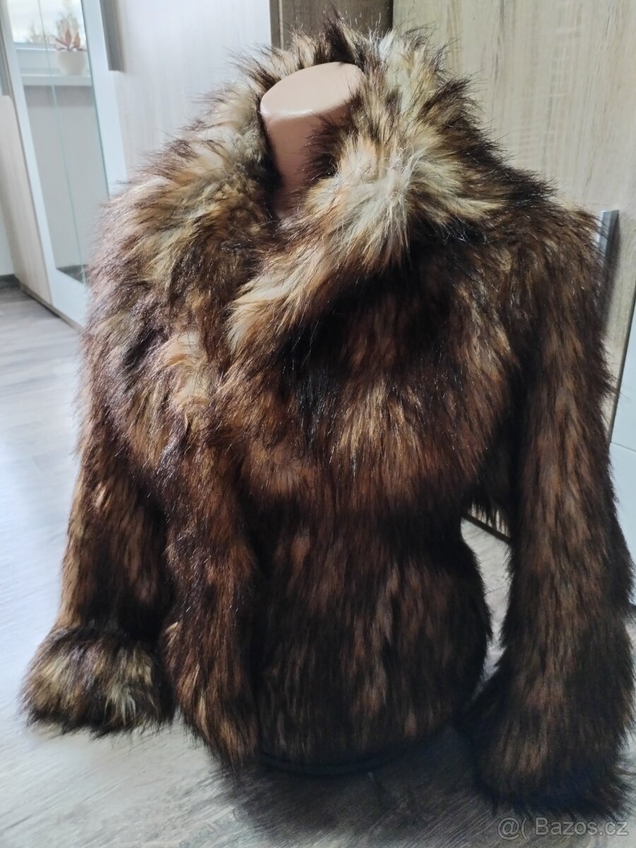Chlupatá Kožíšková bunda H&M vel XS/S