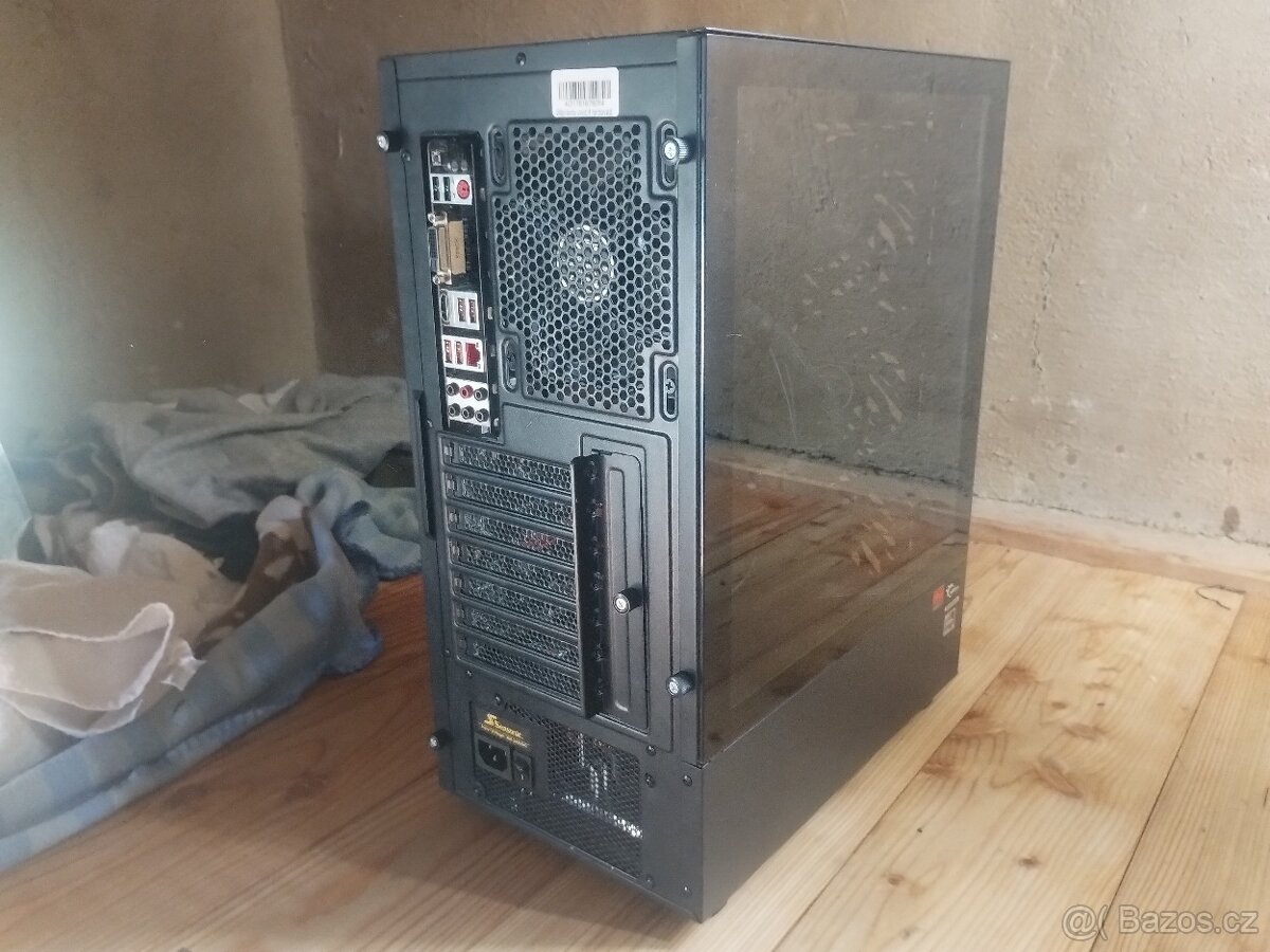 Prodám pc hraní, práce...