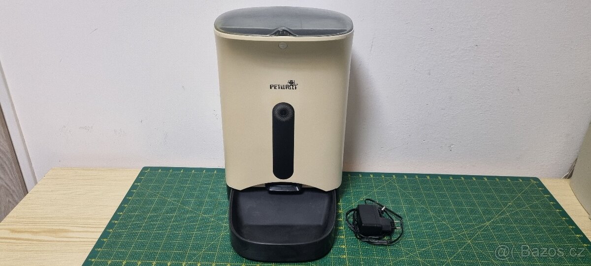 Krmítko automatické Wi-Fi, pro psy/kočky