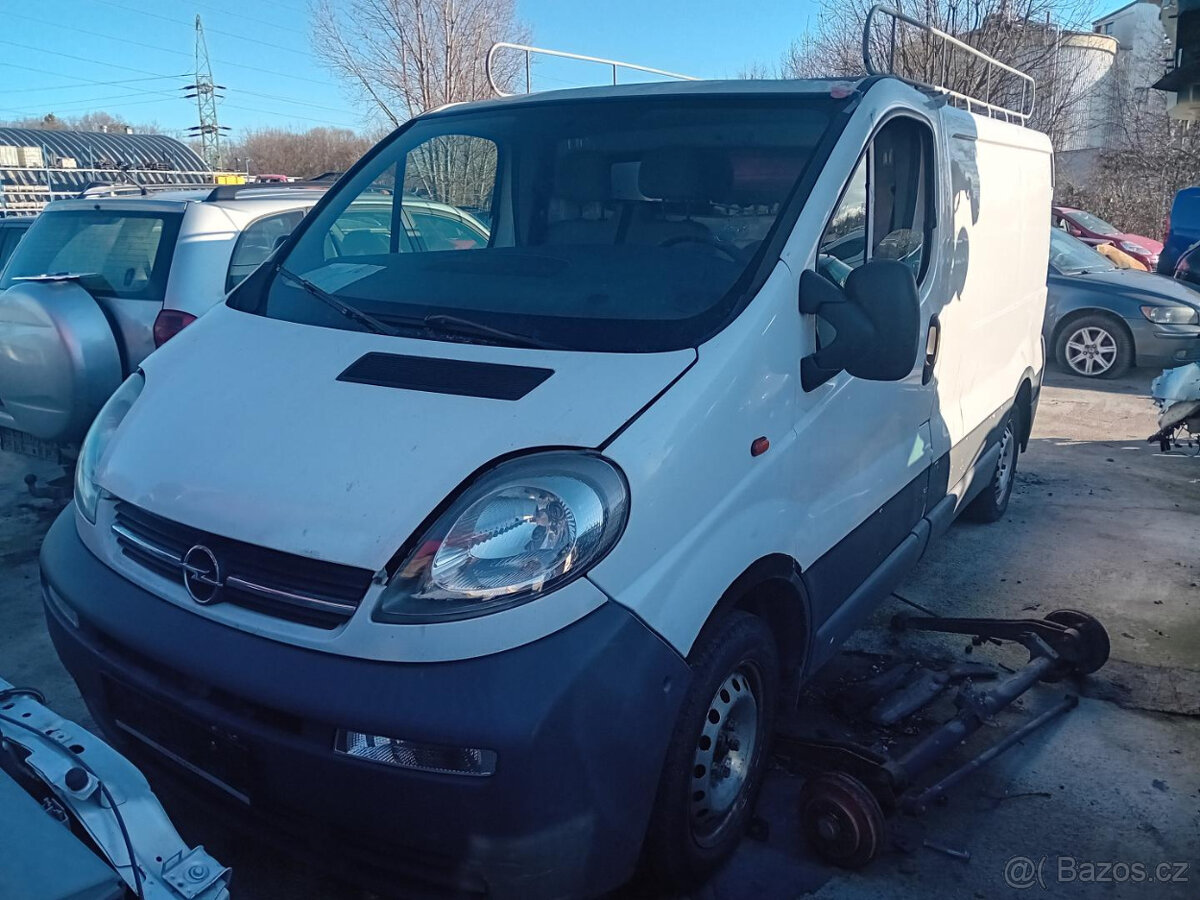 Opel Vivaro 1.9 DTI ( F9QU7 ) 74kW r.2002 bílá na náhradní d