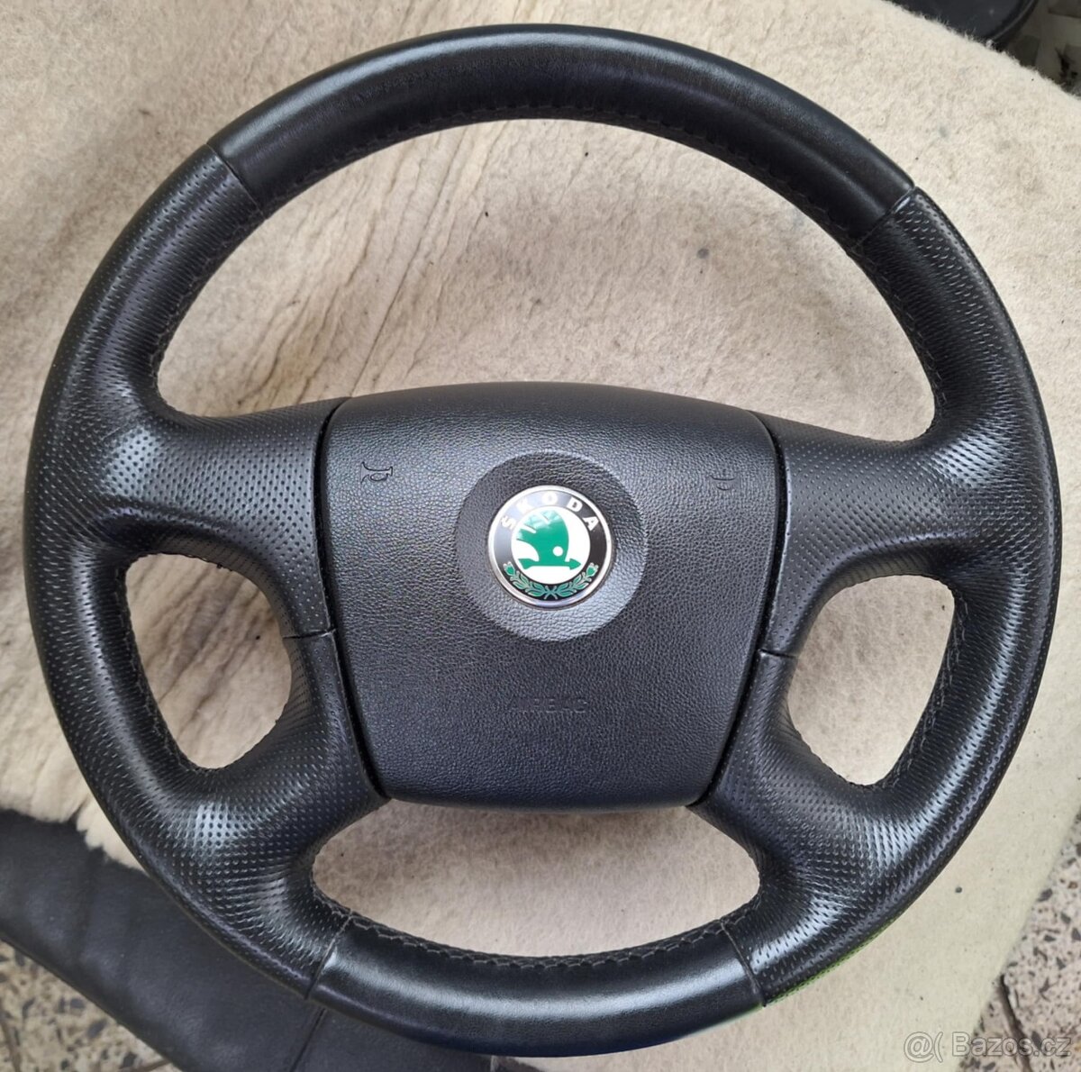 prodám kožený volant do Škody Fabie 1,2,Octavie 1,2,Superb 1