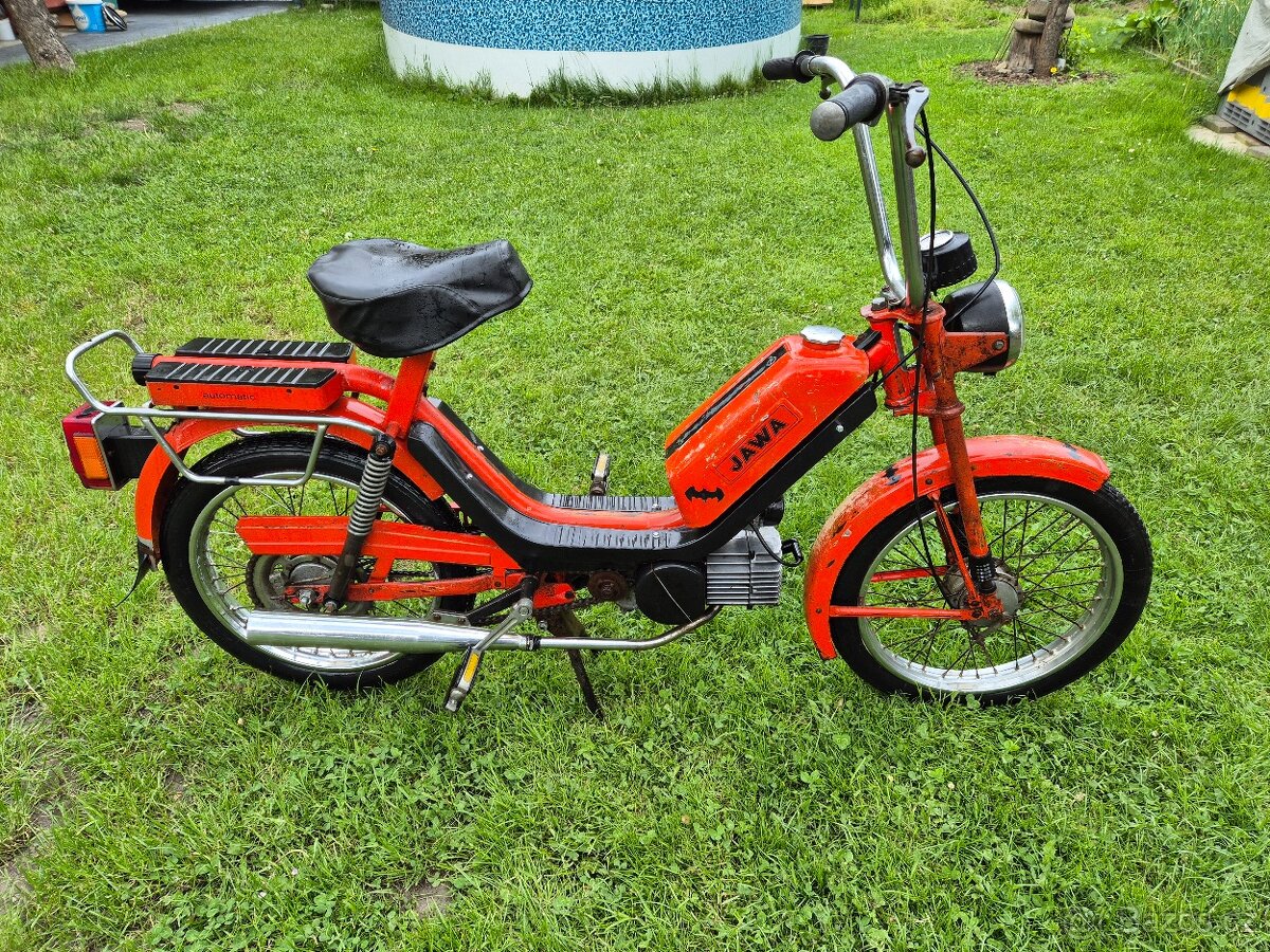 Babetta 210 dvourychlostní, s kartičkou, červená původní 1.