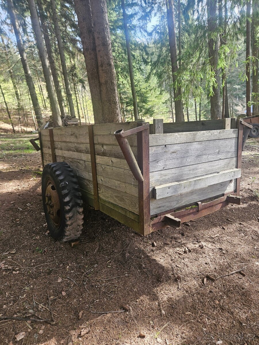 Prodam vlek za traktor