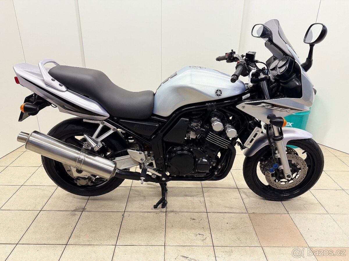 YAMAHA FZS 600 S FAZER,TOP