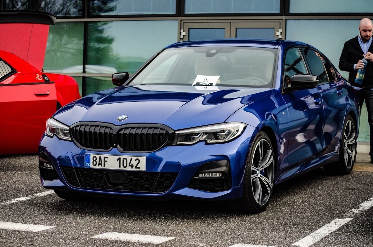 BMW 3er (G20) 330d xDrive M Sport – TOP výbava, krásný stav