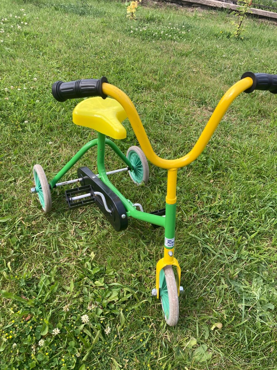 Dětská trojkolka