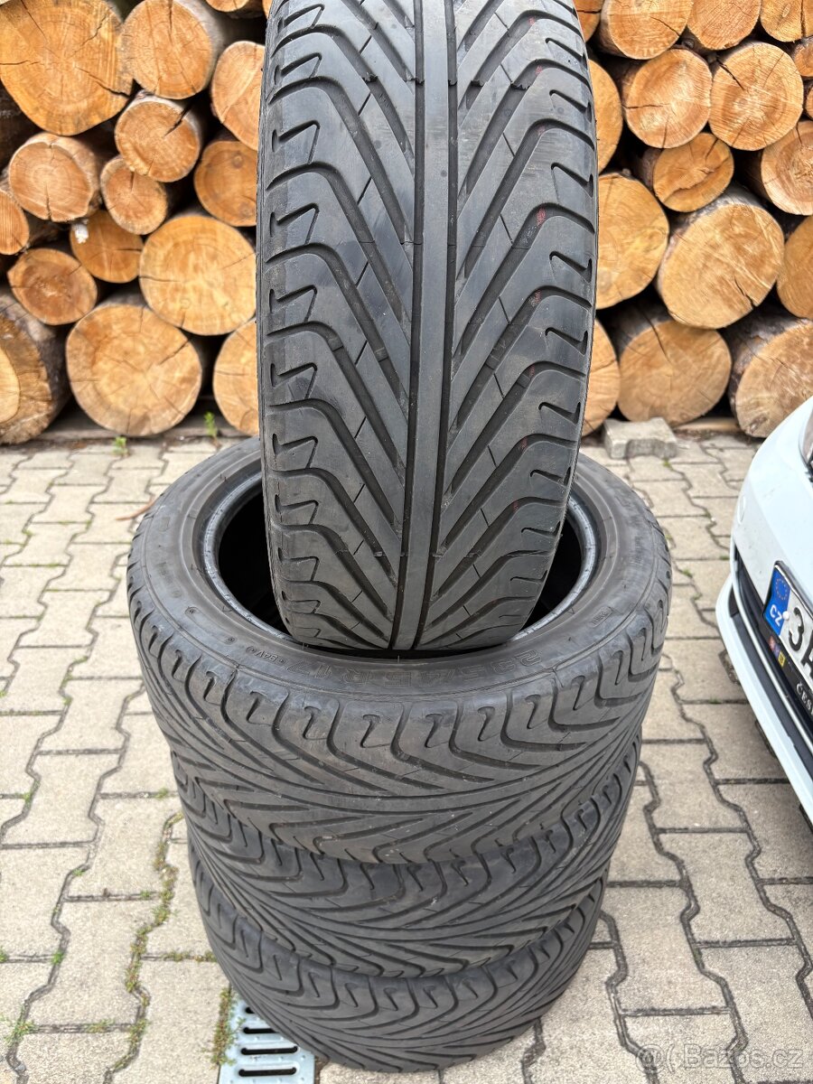 Letní pneumatiky 235 / 45R 17