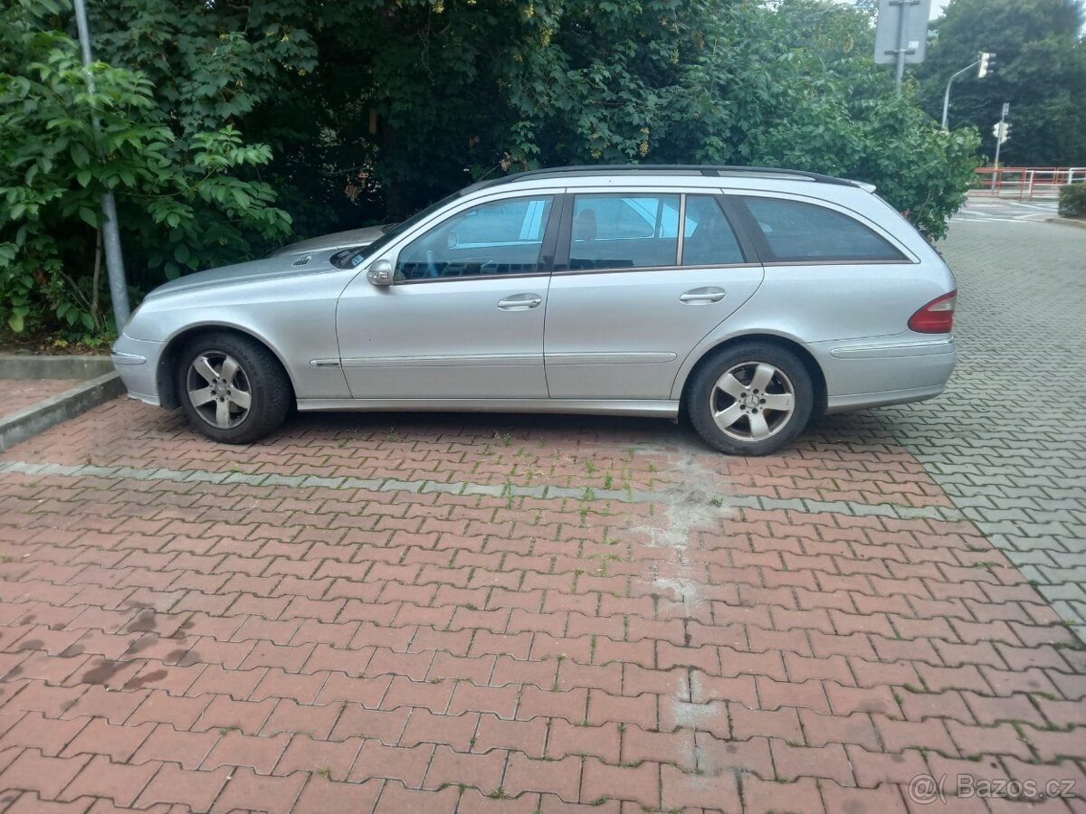 Mercedes Benz 280 E automat