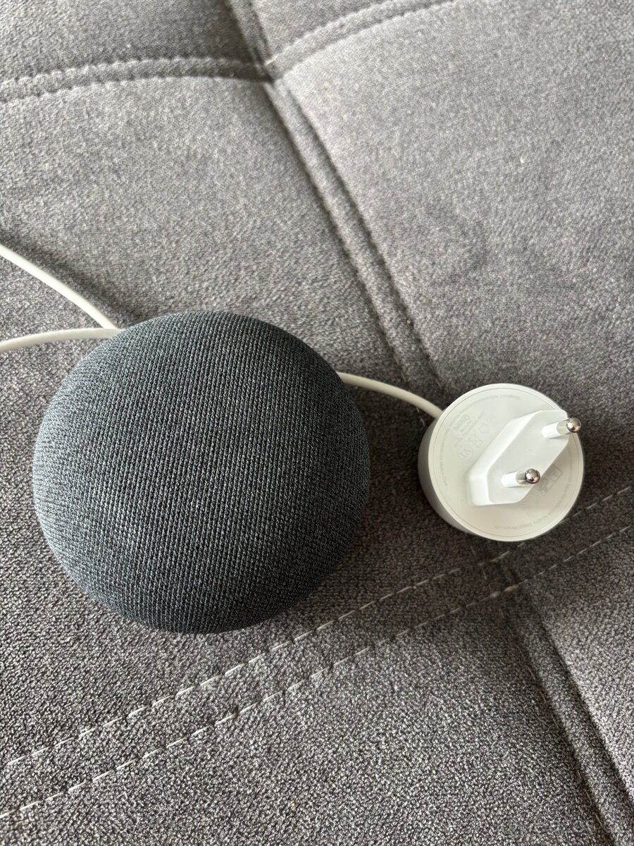 Google Nest Mini (2. generace) – chytrý reproduktor