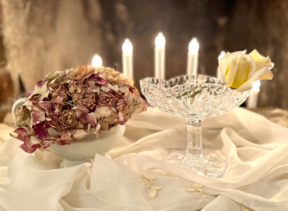 Bohemia Crystal Broušený nástolec (miska na nožce)