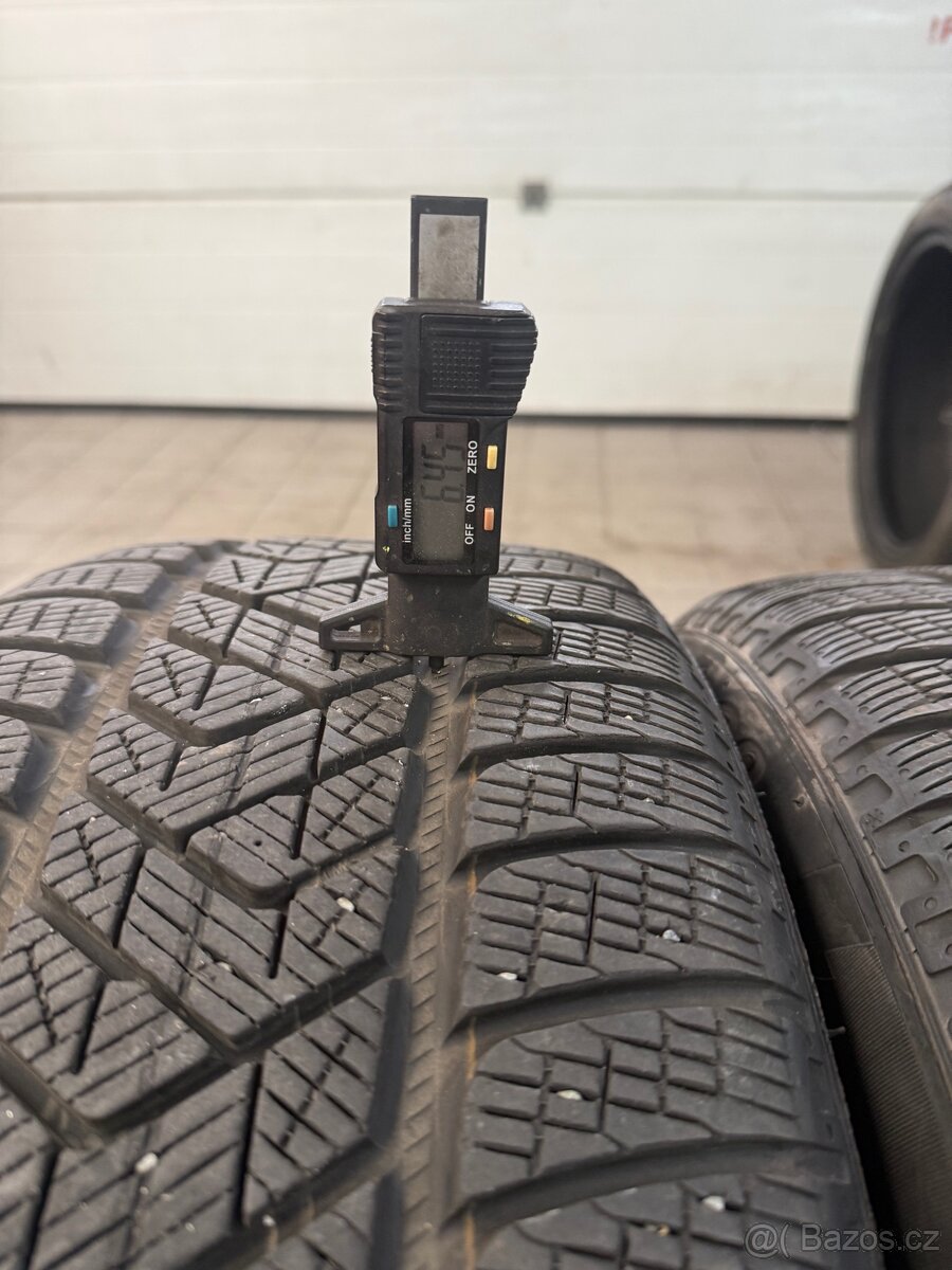 245/45R20